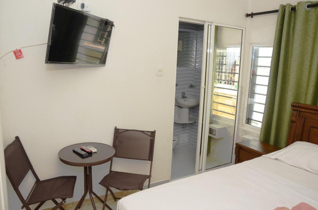 Hostal Marbella 47 Cartagena Екстер'єр фото