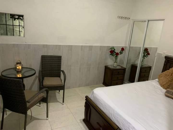 Hostal Marbella 47 Cartagena Екстер'єр фото